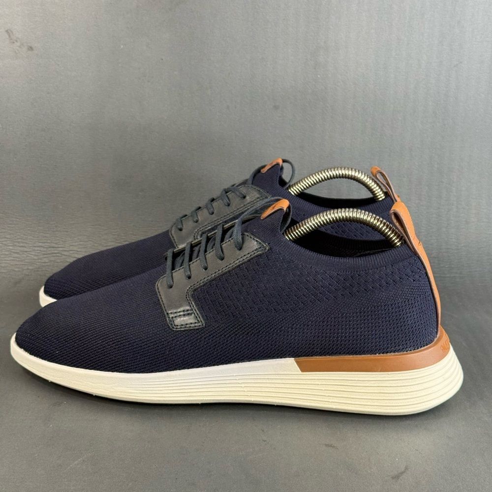 Men’s Wolf & Shepherd SwiftKnit Derby sneaker shoes blue size 9